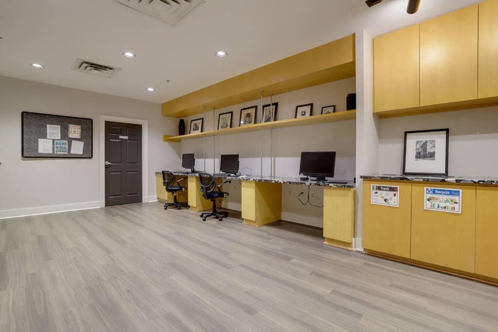 Exclusive Apt In Ballston With Gym Arlington Buitenkant foto